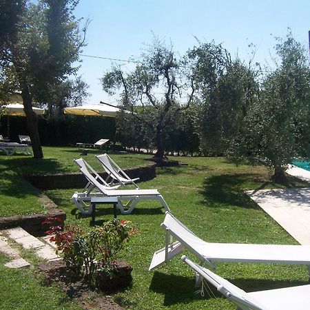Agriturismo Le Due Querce Lazzeretto Bagian luar foto