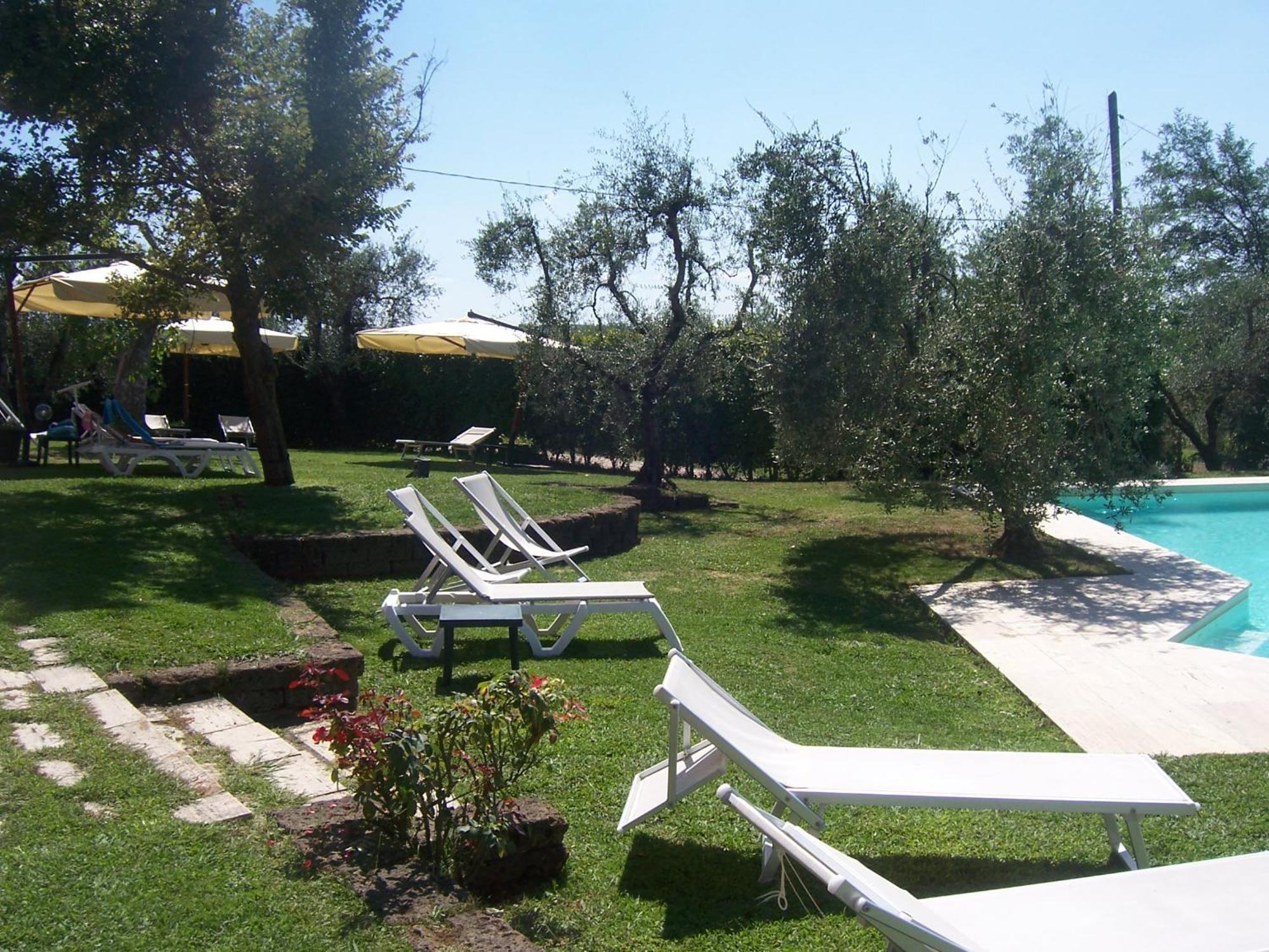 Agriturismo Le Due Querce Lazzeretto Bagian luar foto
