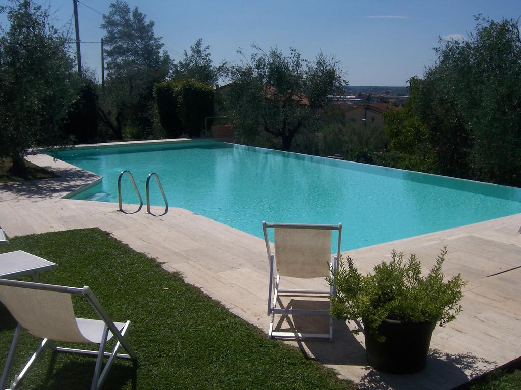 Agriturismo Le Due Querce Lazzeretto Bagian luar foto