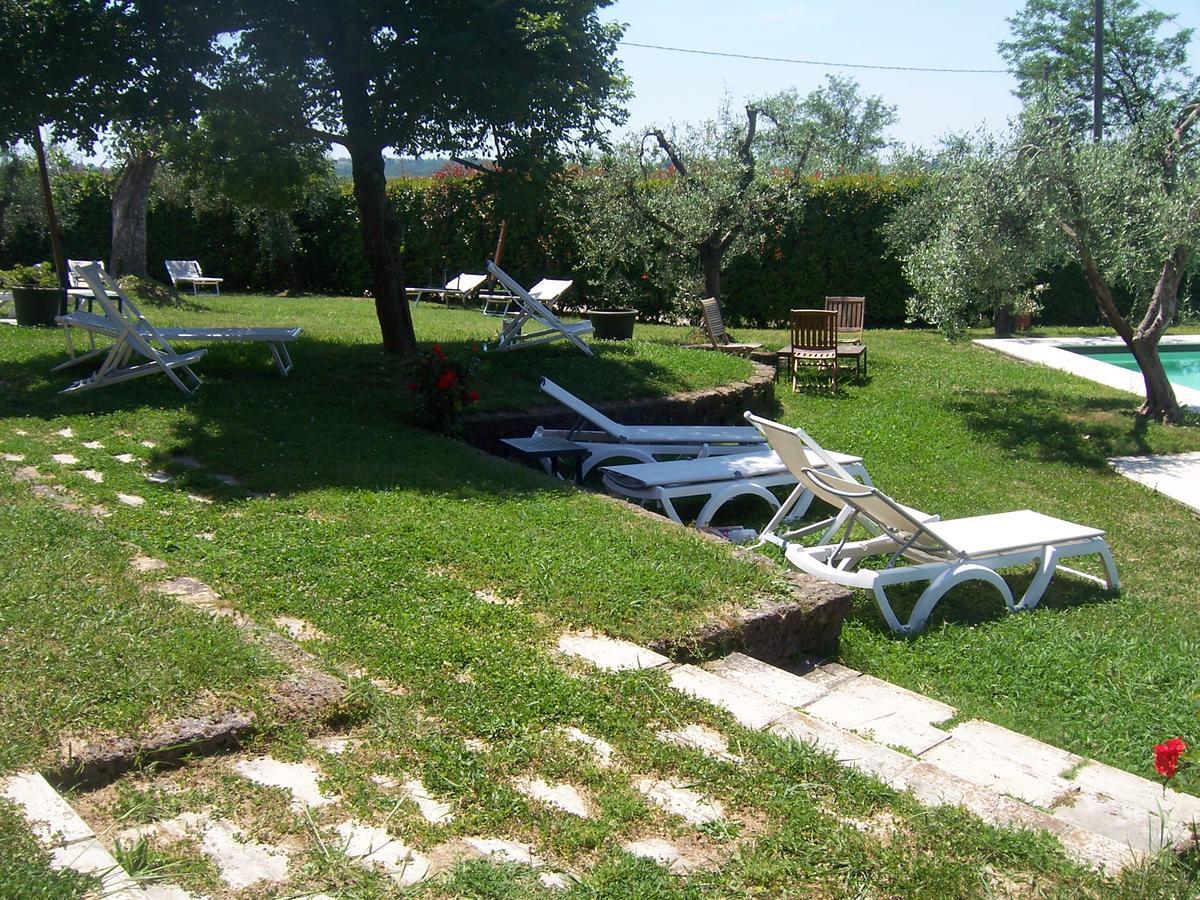 Agriturismo Le Due Querce Lazzeretto Bagian luar foto